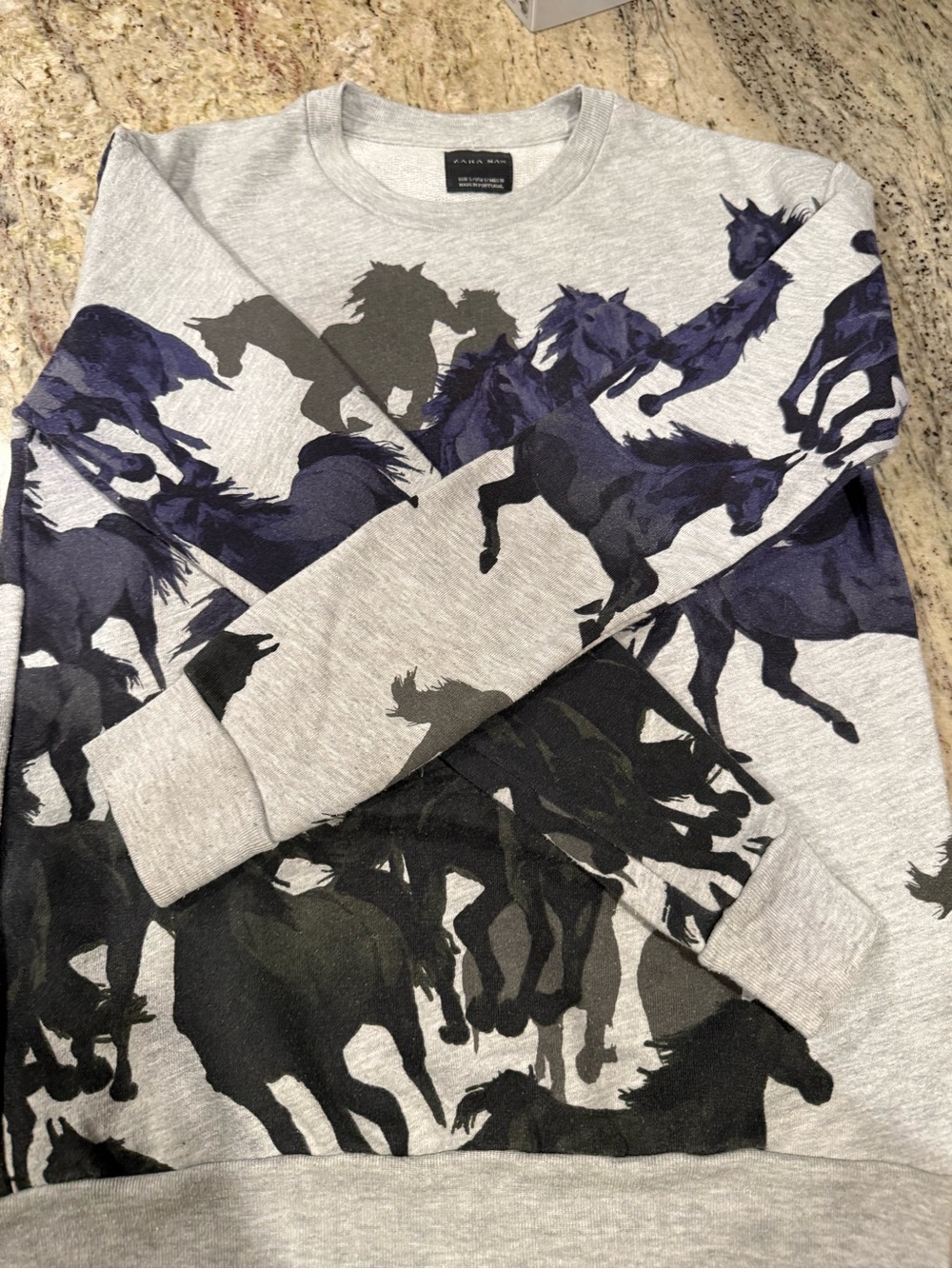 Zara Man Light Gray Crewneck with Black & Navy Horse Silhouettes